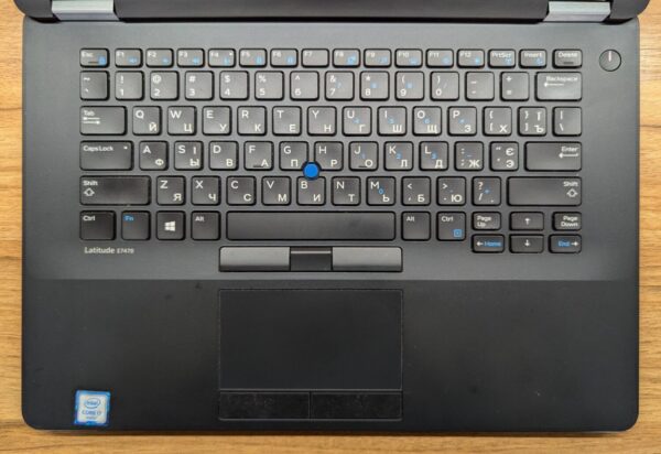 Ультрабук Dell Latitude E7470 / 14" (2560x1440) IPS Touch / Intel Core i7-6600U (2 (4) ядра по 2.6 - 3.4 GHz) / 8 GB DDR4 / 256 GB SSD / Intel HD Graphics 520 / WebCam / Windows 10 - Зображення 3