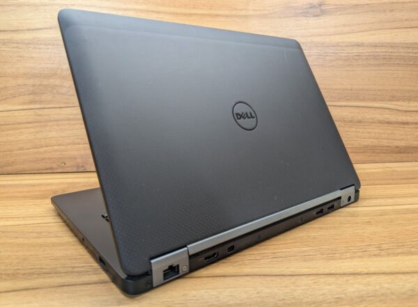 Ультрабук Dell Latitude E7470 / 14" (2560x1440) IPS Touch / Intel Core i7-6600U (2 (4) ядра по 2.6 - 3.4 GHz) / 8 GB DDR4 / 256 GB SSD / Intel HD Graphics 520 / WebCam / Windows 10 - Зображення 7