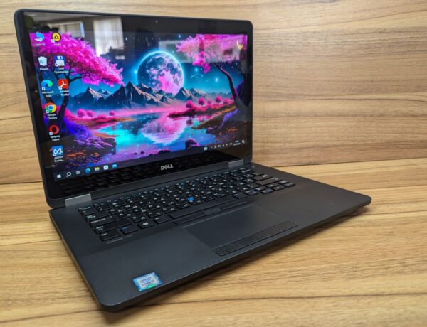 Ультрабук Dell Latitude E7470 / 14" (2560x1440) IPS Touch / Intel Core i7-6600U (2 (4) ядра по 2.6 - 3.4 GHz) / 8 GB DDR4 / 256 GB SSD / Intel HD Graphics 520 / WebCam / Windows 10 - Зображення 4
