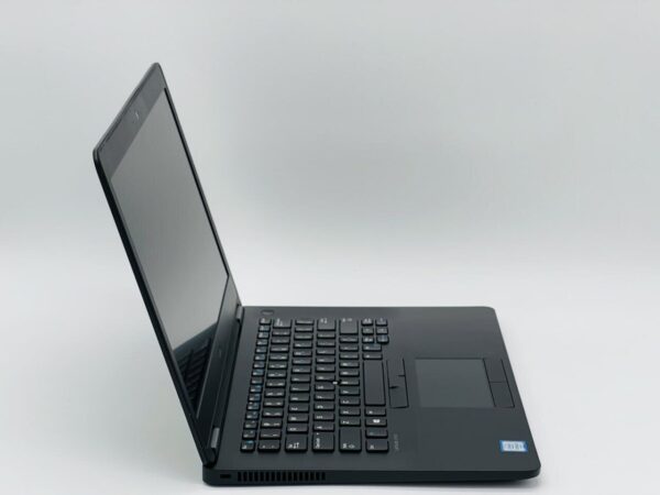 Ультрабук Dell Latitude E7470 / 14" (1920x1080) IPS / Intel Core i5-6300U (2 (4) ядра по 2.4 - 3.0 GHz) / 8 GB DDR4 / 250 GB SSD / Intel HD Graphics 520 / WebCam - Зображення 3