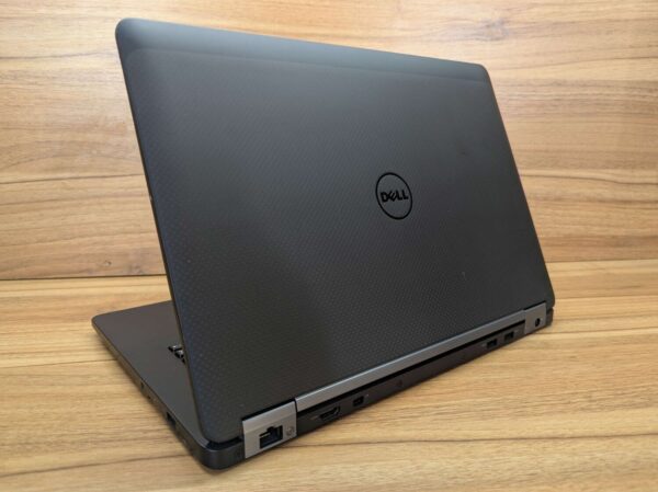 Ультрабук Dell Latitude E7470 / 14" (2560x1440) IPS Touch / Intel Core i7-6600U (2 (4) ядра по 2.6 - 3.4 GHz) / 8 GB DDR4 / 256 GB SSD / Intel HD Graphics 520 / HDMI / WebCam / Windows 10 - Зображення 7