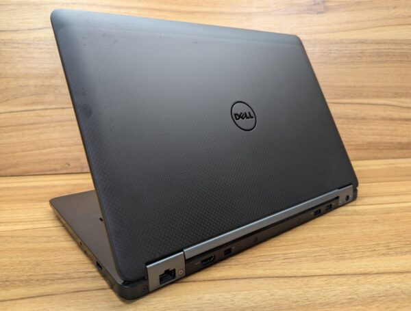 Ультрабук Dell Latitude E7470 / 14" (2560x1440) IPS Touch / Intel Core i7-6600U (2 (4) ядра по 2.6 - 3.4 GHz) / 8 GB DDR4 / 256 GB SSD / Intel HD Graphics 520 / WebCam / HDMI / Windows 10 - Зображення 7
