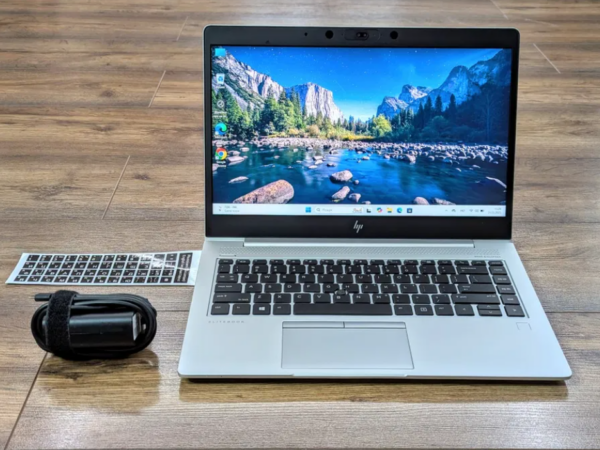 Ультрабук HP Elitebook 745 G5 / 14" (1920x1080) IPS / AMD Ryzen 7 Pro 2700U (4 (8) ядра по 2.2 - 3.8 GHz) / 8 GB DDR4 / 256 GB SSD / AMD Radeon Vega 10 Graphics / WebCam - Зображення 2