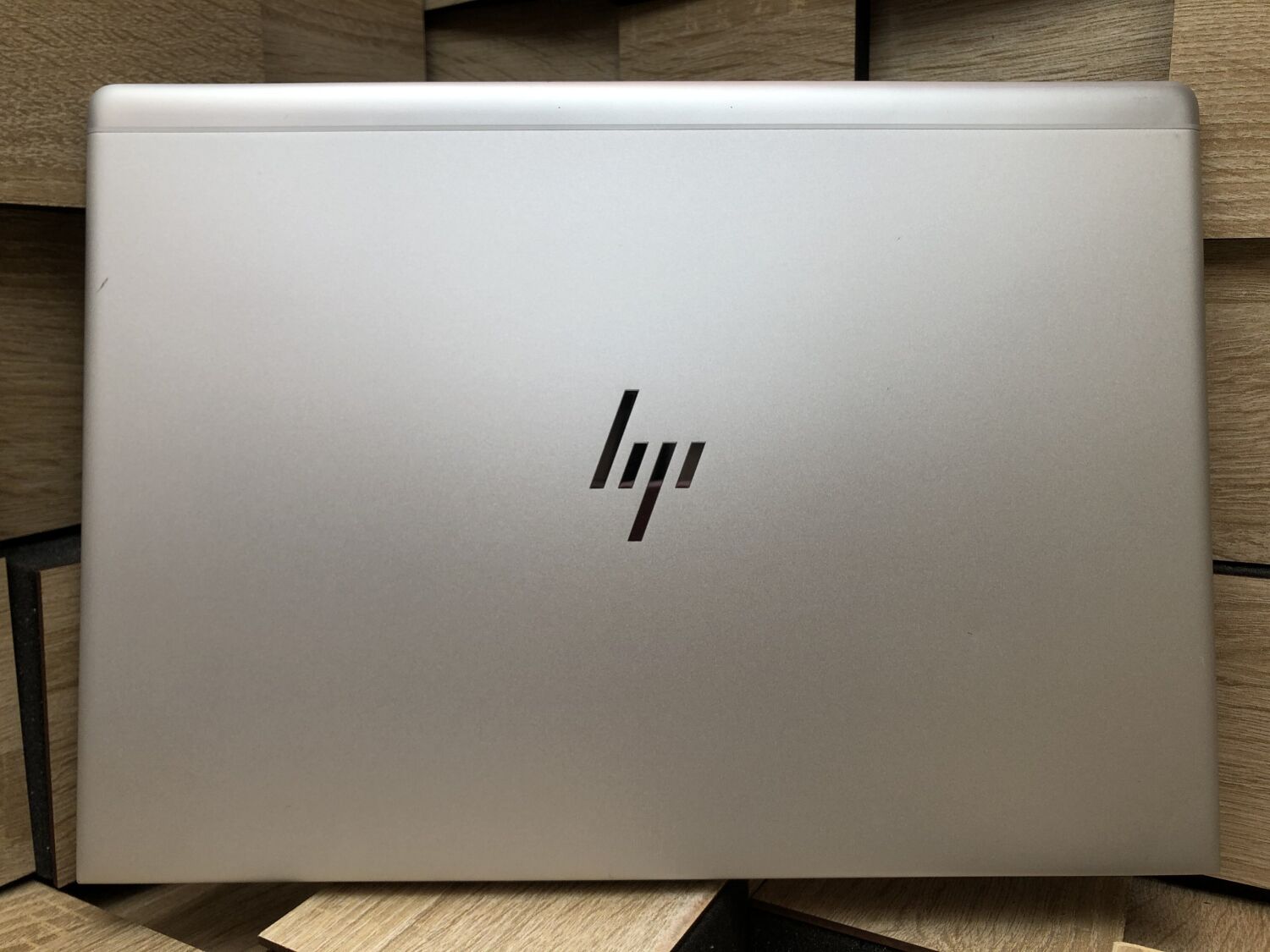 Ультрабук HP Elitebook 745 G5 / 14" (1920x1080) IPS / AMD Ryzen 7 Pro 2700U (4 (8) ядра по 2.2 - 3.8 GHz) / 8 GB DDR4 / 256 GB SSD M.2 / AMD Radeon Vega 10 Graphics / WebCam / Fingerprint / HDMI - Зображення 8