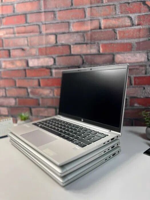 Ультрабук HP EliteBook 835 G7 / 13.3" (1920x1080) IPS / AMD Ryzen 5 PRO 4650U (6 (12) ядер по 2.1 - 4.0 GHz) / 16 GB DDR4 / 256 GB SSD M.2 / AMD Radeon RX Vega 6 Graphics / WebCam - Зображення 5