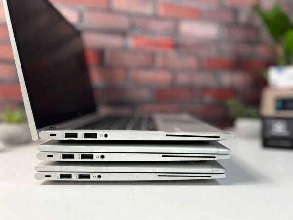Ультрабук HP EliteBook 835 G7 / 13.3" (1920x1080) IPS / AMD Ryzen 5 PRO 4650U (6 (12) ядер по 2.1 - 4.0 GHz) / 16 GB DDR4 / 256 GB SSD M.2 / AMD Radeon RX Vega 6 Graphics / WebCam - Зображення 3