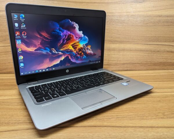 Ультрабук HP EliteBook 840 G3 / 14" (1366x768) TN / Intel Core i5-6300U (2 (4) ядра по 2.4 - 3.0 GHz) / 8 GB DDR4 / 240 GB SSD / Intel HD Graphics 520 / WebCam / Fingerprint / Windows 10 - Зображення 4