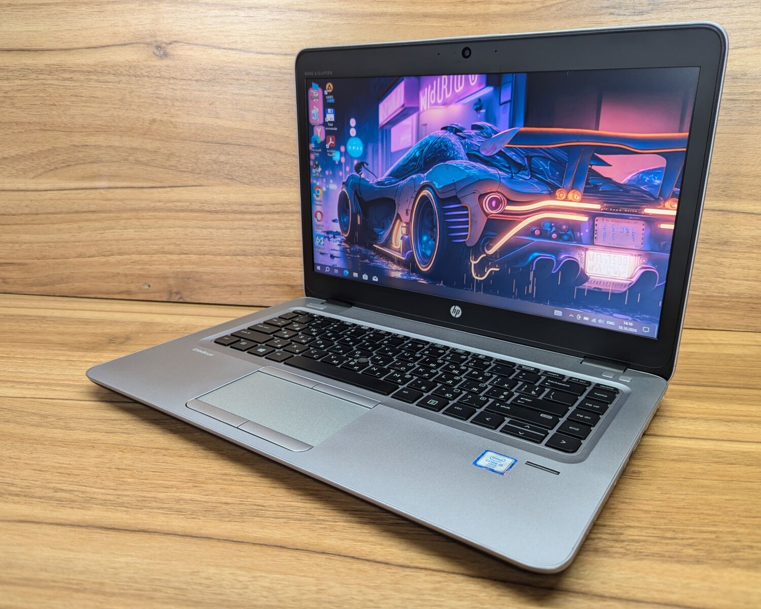 Ультрабук HP EliteBook 840 G3 / 14" (1366x768) TN / Intel Core i5-6300U (2 (4) ядра по 2.4 - 3.0 GHz) / 8 GB DDR4 / 256 GB SSD / Intel HD Graphics 520 / WebCam / Fingerprint / Windows 10 - Зображення 5