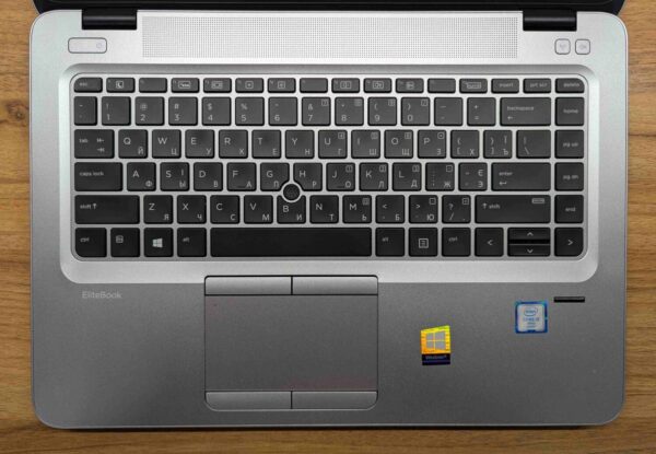 Ультрабук HP EliteBook 840 G3 / 14" (1920x1080) IPS / Intel Core i5-6300U (2 (4) ядра по 2.4 - 3.0 GHz) / 8 GB DDR4 / 240 GB SSD / Intel HD Graphics 520 / Fingerprint / HDMI / Windows 10 - Зображення 3