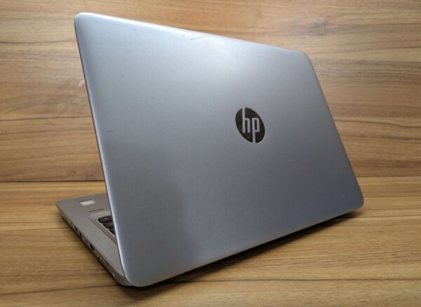 Ультрабук HP EliteBook 840 G3 / 14" (1920x1080) IPS / Intel Core i5-6300U (2 (4) ядра по 2.4 - 3.0 GHz) / 8 GB DDR4 / 240 GB SSD / Intel HD Graphics 520 / Fingerprint / WebCam / Windows 10 - Зображення 2