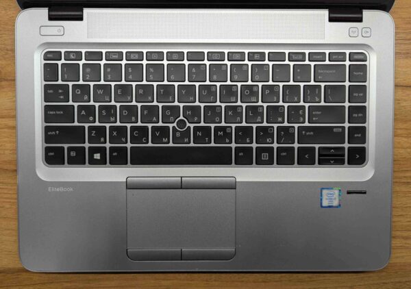 Ультрабук HP EliteBook 840 G3 / 14" (1920x1080) IPS / Intel Core i7-6600U (2 (4) ядра по 2.6 - 3.4 GHz) / 8 GB DDR4 / 240 GB SSD / Intel HD Graphics 520 / TouchID / HDMI / Windows 10 - Зображення 3