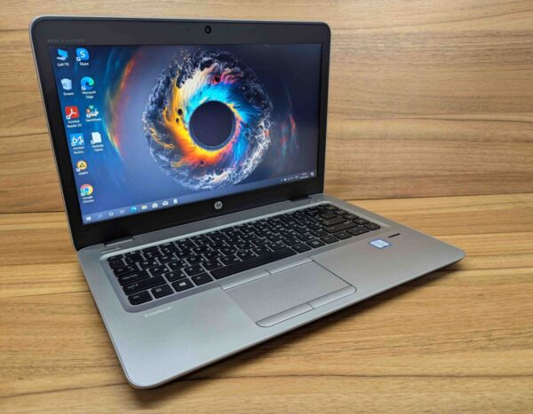 Ультрабук HP EliteBook 840 G4 / 14" (1920x1080) IPS / Intel Core i5-7300U (2 (4) ядра по 2.6 - 3.5 GHz) / 8 GB DDR4 / 240 GB SSD / Intel HD Graphics 620 / WebCam / TouchID / Windows 10 - Зображення 4