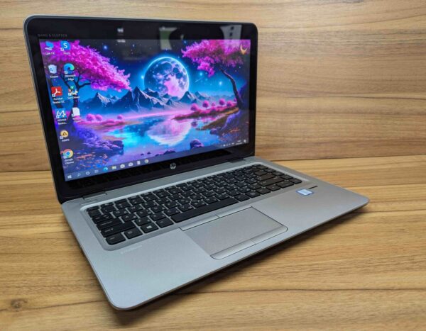 Ультрабук HP EliteBook 840 G4 / 14" (1920x1080) IPS / Intel Core i7-7600U (2 (4) ядра по 2.8 - 3.9 GHz) / 8 GB DDR4 / 240 GB SSD / Intel HD Graphics 620 / WebCam / Fingerprint / Windows 10 - Зображення 4