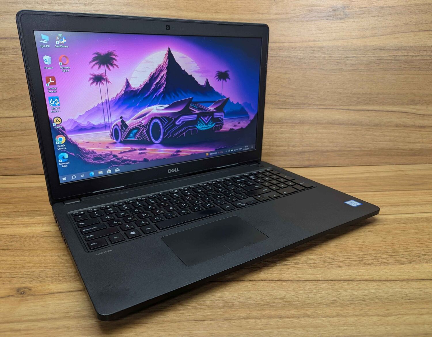 Ноутбук Dell Latitude 3580 / 15.6" (1366x768) TN / Intel Core i5-7200U (2 (4) ядра по 2.5 - 3.1 GHz) / 8 GB DDR4 / 256 GB SSD / Intel HD Graphics 620 / WebCam / Windows 10 - Зображення 4