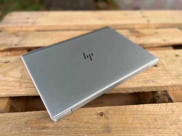 Ультрабук HP EliteBook 840 G5 / 14" (1920x1080) IPS / Intel Core i5-8265U (4 (8) ядра по 1.6 - 3.9 GHz) / 8 GB DDR4 / 256 GB SSD M.2 / Intel UHD Graphics 620 / WebCam - Зображення 6