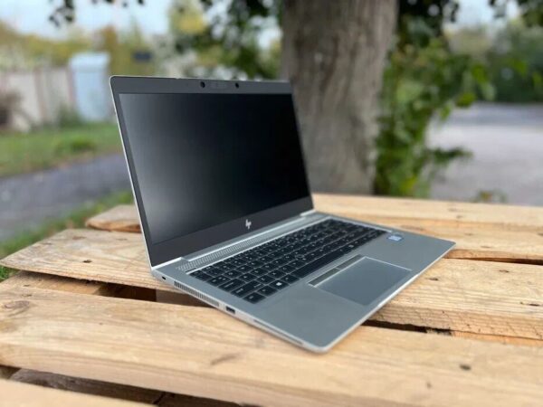 Ультрабук HP EliteBook 840 G5 / 14" (1920x1080) IPS / Intel Core i5-8265U (4 (8) ядра по 1.6 - 3.9 GHz) / 8 GB DDR4 / 256 GB SSD M.2 / Intel UHD Graphics 620 / WebCam - Зображення 9
