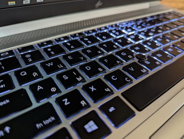 Ультрабук HP EliteBook 840 G6 / 14" (1920x1080) IPS / Intel Core i5-8265U (4 (8) ядра по 1.6 - 3.9 GHz) / 16 GB DDR4 / 480 GB SSD / Intel UHD Graphics 620 / TouchID / WebCam / Windows 10 - Зображення 6