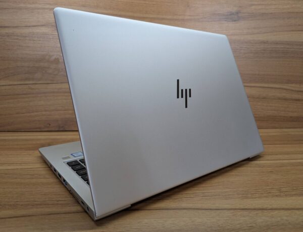 Ультрабук HP EliteBook 840 G6 / 14" (1920x1080) IPS / Intel Core i5-8265U (4 (8) ядра по 1.6 - 3.9 GHz) / 16 GB DDR4 / 512 GB SSD / Intel UHD Graphics 620 / WebCam / TouchID / Windows 10 - Зображення 7