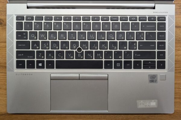 Ультрабук HP EliteBook 840 G7 / 14" (1920x1080) IPS / Intel Core i7-10610U (4 (8) ядра по 1.8 - 4.9 GHz) / 16 GB DDR4 / 512 GB SSD / Intel UHD Graphics / WebCam / Fingerprint / Windows 10 - Зображення 9