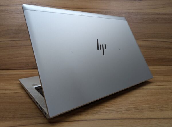 Ультрабук HP EliteBook 840 G7 / 14" (1920x1080) IPS / Intel Core i5-10310U (4 (8) ядра по 1.7 - 4.4 GHz) / 16 GB DDR4 / 480 GB SSD / Intel UHD Graphics / WebCam / TouchID / Windows 10 - Зображення 7