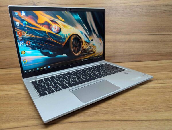 Ультрабук HP EliteBook 840 G8 / 14" (1920x1080) IPS / Intel Core i5-1145G7 (4 (8) ядра по 2.6 - 4.4 GHz) / 16 GB DDR4 / 512 GB SSD / Intel Iris Xe Graphics / WebCam / TouchID / Windows 10 - Зображення 4