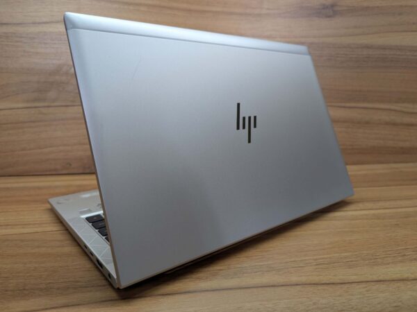 Ультрабук HP EliteBook 840 G8 / 14" (1920x1080) IPS / Intel Core i5-1145G7 (4 (8) ядра по 2.6 - 4.4 GHz) / 16 GB DDR4 / 512 GB SSD / Intel Iris Xe Graphics / WebCam / TouchID / Windows 10 - Зображення 7