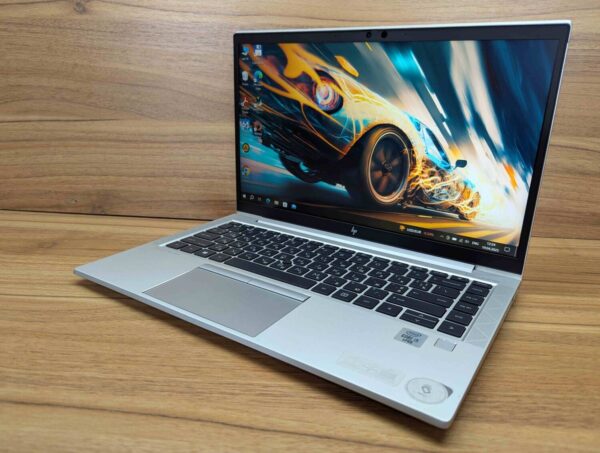 Ультрабук HP EliteBook 840 G8 / 14" (1920x1080) IPS / Intel Core i5-1145G7 (4 (8) ядра по 2.6 - 4.4 GHz) / 16 GB DDR4 / 512 GB SSD / Intel Iris Xe Graphics / WebCam / TouchID / Windows 10 - Зображення 5