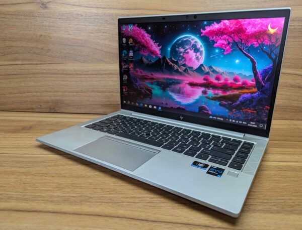 Ультрабук HP EliteBook 840 G8 / 14" (1920x1080) IPS / Intel Core i7-1185G7 (4 (8) ядра по 3.0 - 4.8 GHz) / 16 GB DDR4 / 480 GB SSD / Intel Iris Xe Graphics / WebCam / TouchID / Windows 10 - Зображення 5