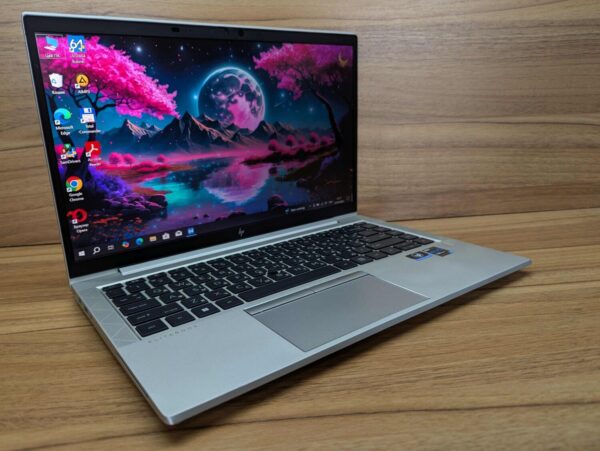 Ультрабук HP EliteBook 840 G8 / 14" (1920x1080) IPS / Intel Core i7-1185G7 (4 (8) ядра по 3.0 - 4.8 GHz) / 16 GB DDR4 / 480 GB SSD / Intel Iris Xe Graphics / WebCam / TouchID / Windows 10 - Зображення 4
