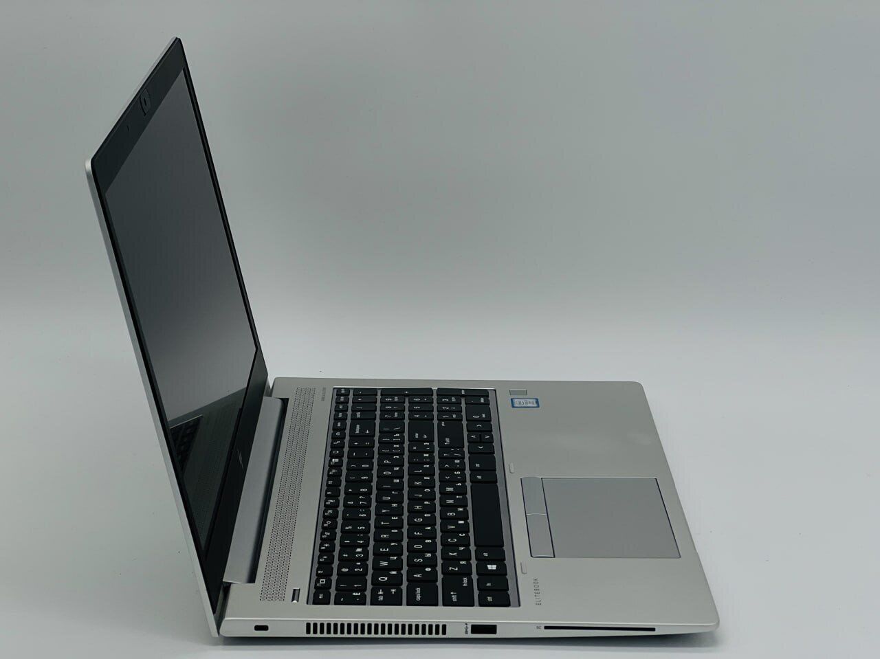 Ультрабук HP EliteBook 850 G5 / 15.6" (1920x1080) IPS / Intel Core i5-8350U (4 (8) ядра по 1.7 - 3.6 GHz) / 16 GB DDR4 / 240 GB SSD / Intel UHD Graphics 620 / WebCam - Зображення 3