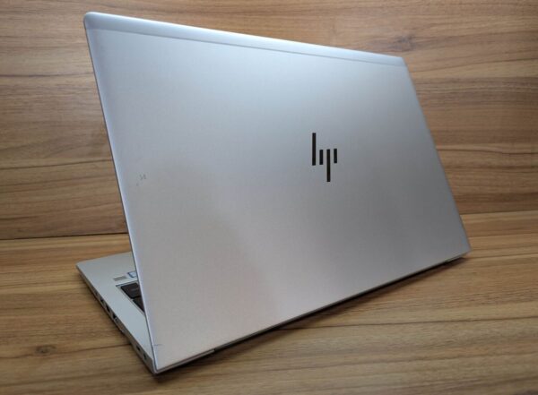 Ультрабук HP EliteBook 850 G5 / 15.6" (1920x1080) IPS / Intel Core i7-8650U (4 (8) ядра по 1.9 - 4.2 GHz) / 16 GB DDR4 / 480 GB SSD / Intel UHD Graphics 620 / WebCam / Windows 10 - Зображення 7