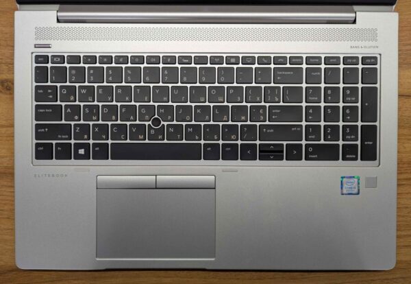 Ультрабук HP EliteBook 850 G6 / 15.6" (1920x1080) IPS / Intel Core i5-8365U (4 (8) ядра по 1.6 - 4.1 GHz) / 16 GB DDR4 / 480 GB SSD / Intel UHD Graphics / WebCam / Fingerprint / Windows 10 - Зображення 3