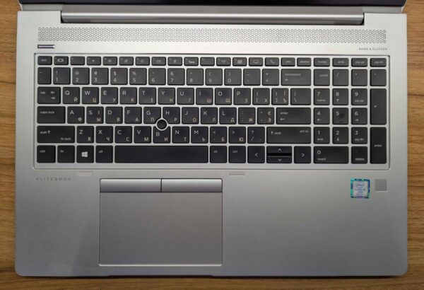 Ультрабук HP EliteBook 850 G6 / 15.6" (1920x1080) IPS / Intel Core i5-8365U (4 (8) ядра по 1.6 - 4.1 GHz) / 16 GB DDR4 / 480 GB SSD / Intel UHD Graphics / WebCam / TouchID / Windows 10 - Зображення 3