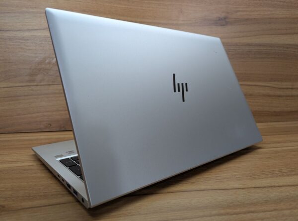 Ультрабук HP EliteBook 850 G7 / 15.6" (1920x1080) IPS / Intel Core i7-10610U (4 (8) ядра по 1.8 - 4.9 GHz) / 16 GB DDR4 / 480 GB SSD / Intel UHD Graphics / TouchID / WebCam / Windows 10 - Зображення 7