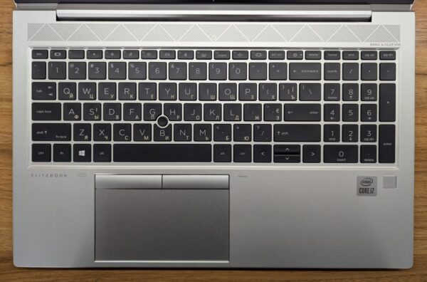 Ультрабук HP EliteBook 850 G7 / 15.6" (1920x1080) IPS / Intel Core i7-10610U (4 (8) ядра по 1.8 - 4.9 GHz) / 16 GB DDR4 / 480 GB SSD / Intel UHD Graphics / WebCam / TouchID / Windows 10 - Зображення 9