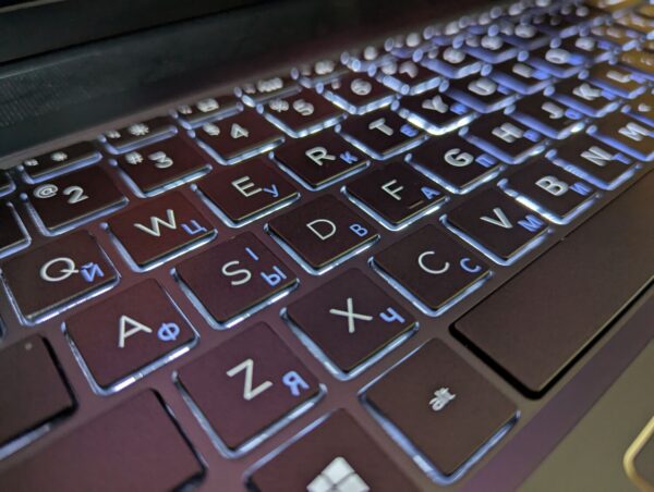 Ультрабук Б-клас HP Pavilion 15-cs3073cl / 15.6" (1920x1080) IPS Touch / Intel Core i7-1065G7 (4 (8) ядра по 1.3 - 3.9 GHz) / 16 GB DDR4 / 480 GB SSD / nVidia GeForce MX250, 4 GB GDDR5, 64-bit / WebCam / Windows 10 - Зображення 6
