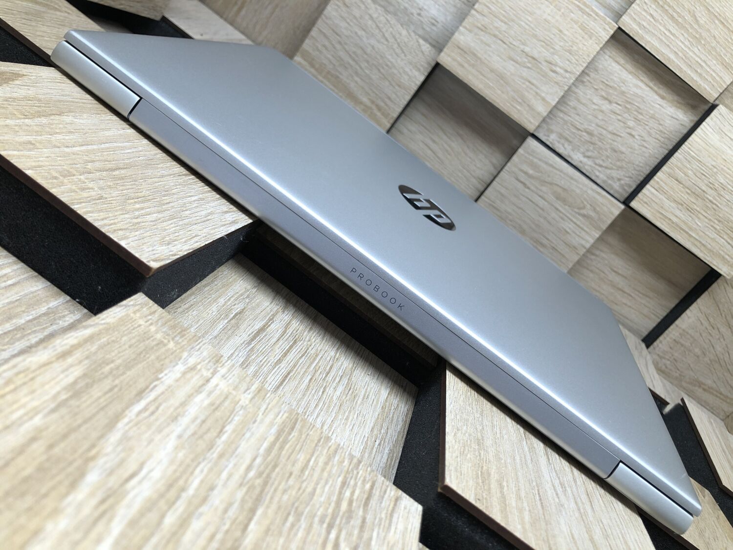 Ультрабук Б-клас HP ProBook 440 G7 / 14" (1920x1080) IPS / Intel Core i5-10210U (4 (8) ядра по 1.6 - 4.2 GHz) / 8 GB DDR4 / 250 GB SSD / Intel UHD Graphics / WebCam - Зображення 7