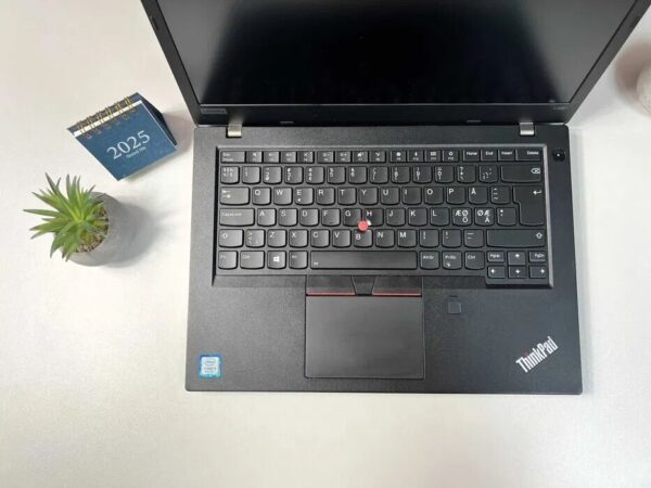 Ультрабук Lenovo ThinkPad L480 / 14" (1920x1080) IPS / Intel Core i5-8250U (4 (8) ядра по 1.6 - 3.4 GHz) / 8 GB DDR4 / 256 GB SSD / Intel UHD Graphics 620 / WebCam - Зображення 3