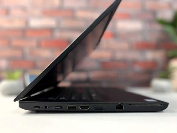 Ультрабук Lenovo ThinkPad L480 / 14" (1920x1080) IPS / Intel Core i5-8250U (4 (8) ядра по 1.6 - 3.4 GHz) / 8 GB DDR4 / 256 GB SSD / Intel UHD Graphics 620 / WebCam - Зображення 4