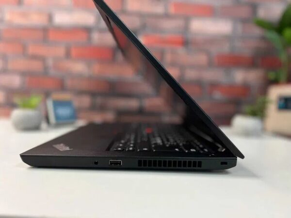 Ультрабук Lenovo ThinkPad L480 / 14" (1920x1080) IPS / Intel Core i5-8250U (4 (8) ядра по 1.6 - 3.4 GHz) / 8 GB DDR4 / 256 GB SSD / Intel UHD Graphics 620 / WebCam - Зображення 5