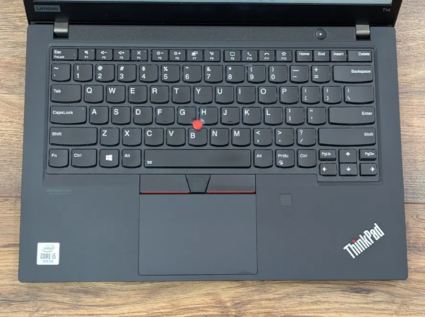 Ультрабук Lenovo ThinkPad T14 / 14" (1366x768) TN / Intel Core i5-10210U (4 (8) ядра по 1.6 - 4.2 GHz) / 8 GB DDR4 / 128 GB SSD / Intel UHD Graphics / WebCam - Зображення 3