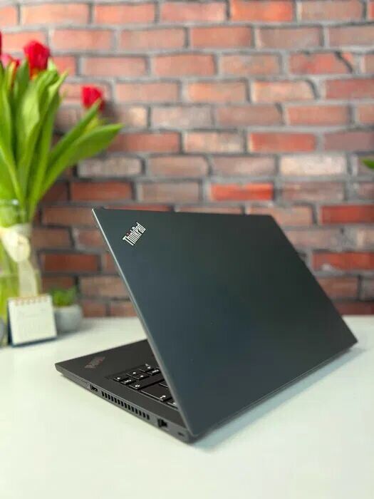 Ультрабук Lenovo ThinkPad T14 Gen 1 / 14" (1920x1080) IPS / AMD Ryzen 5 PRO 4650U (6 (12) ядер по 2.1 - 4.0 GHz) / 16 GB DDR4 / 256 GB SSD M.2 / AMD Radeon RX Vega 6 Graphics / WebCam - Зображення 6