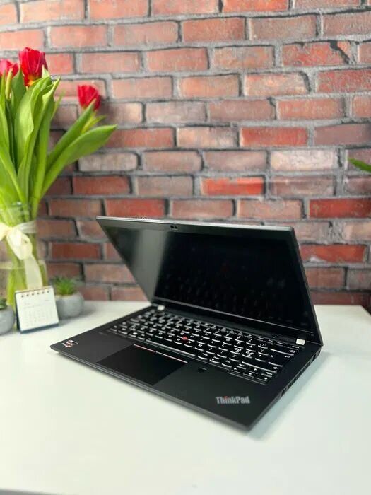 Ультрабук Lenovo ThinkPad T14 Gen 1 / 14" (1920x1080) IPS / AMD Ryzen 5 PRO 4650U (6 (12) ядер по 2.1 - 4.0 GHz) / 16 GB DDR4 / 256 GB SSD M.2 / AMD Radeon RX Vega 6 Graphics / WebCam - Зображення 8