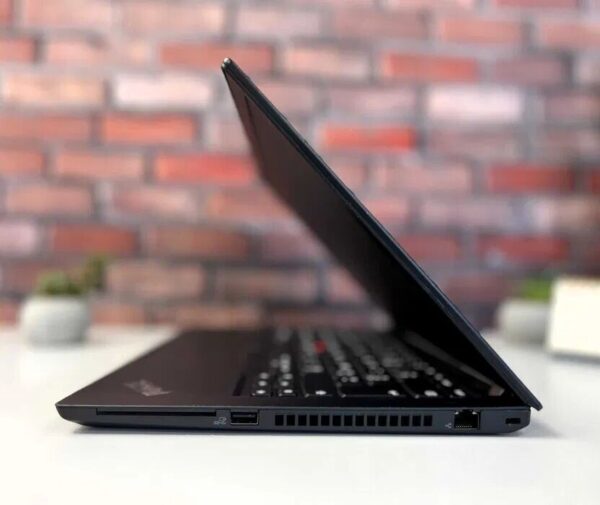 Ультрабук Lenovo ThinkPad T14 Gen 1 / 14" (1920x1080) IPS / Intel Core i5-10310U (4 (8) ядра по 1.7 - 4.4 GHz) / 16 GB DDR4 / 256 GB SSD M.2 / Intel UHD Graphics / WebCam - Зображення 5