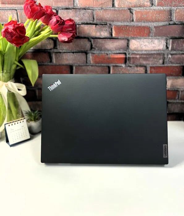 Ультрабук Lenovo ThinkPad T14 Gen 3 / 14" (1920x1080) IPS / AMD Ryzen 5 Pro 6650U (6 (12) ядер по 2.9 - 4.5 GHz) / 16 GB DDR4 / 256 GB SSD M.2 / AMD Radeon 660M Graphics / WebCam - Зображення 7