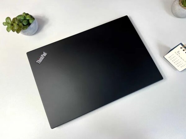 Ультрабук Lenovo ThinkPad T14s Gen 1 / 14" (1920x1080) IPS / Intel Core i5-10210U (4 (8) ядра по 1.6 - 4.2 GHz) / 16 GB DDR4 / 512 GB SSD M.2 / Intel UHD Graphics / WebCam - Зображення 7