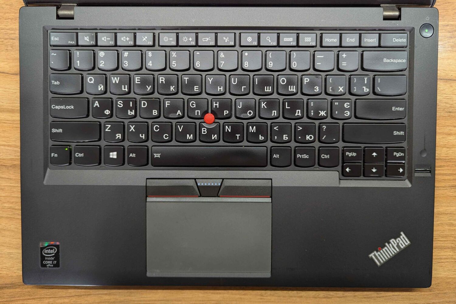 Ультрабук Lenovo ThinkPad T450s / 14" (1920x1080) IPS / Intel Core i7-5600U (2 (4) ядра по 2.6 - 3.2 GHz) / 8 GB DDR3 / 240 GB SSD / Intel HD Graphics 5500 / WebCam / Fingerprint / Windows 10 - Зображення 3