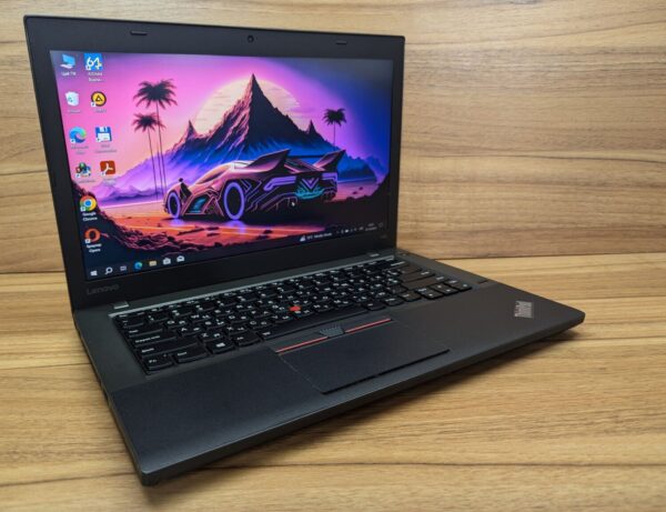 Ультрабук Lenovo ThinkPad T460 / 14" (1920x1080) IPS / Intel Core i5-6300U (2 (4) ядра по 2.4 - 3.0 GHz) / 8 GB DDR4 / 240 GB SSD / Intel HD Graphics 520 / WebCam / TouchID / Windows 10 - Зображення 4