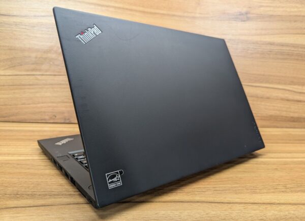 Ультрабук Lenovo ThinkPad T470 / 14" (1920x1080) IPS / Intel Core i5-6300U (2 (4) ядра по 2.4 - 3.0 GHz) / 8 GB DDR4 / 256 GB SSD / Intel HD Graphics 520 / WebCam / TouchID / Windows 10 - Зображення 13