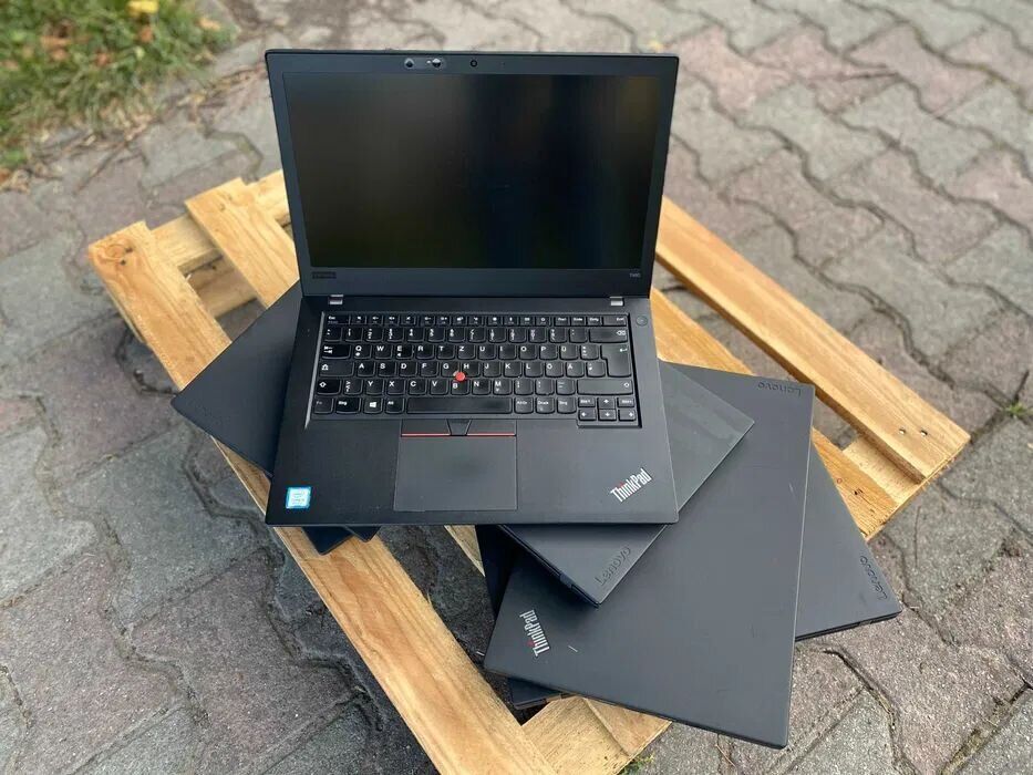 Ультрабук Lenovo ThinkPad T480 / 14" (1920x1080) IPS / Intel Core i5-8350U (4 (8) ядра по 1.7 - 3.6 GHz) / 8 GB DDR4 / 256 GB SSD M.2 / Intel UHD Graphics 620 / WebCam / Win 10 Lic - Зображення 2